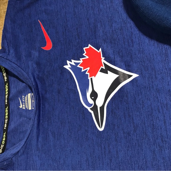 Blue Jays Apparel - T-Shirt and Toque - Picture 4 of 4